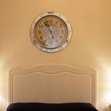 Nel Cuore Di PisaMonolocale In Palazzo Storico. Buitenkant foto