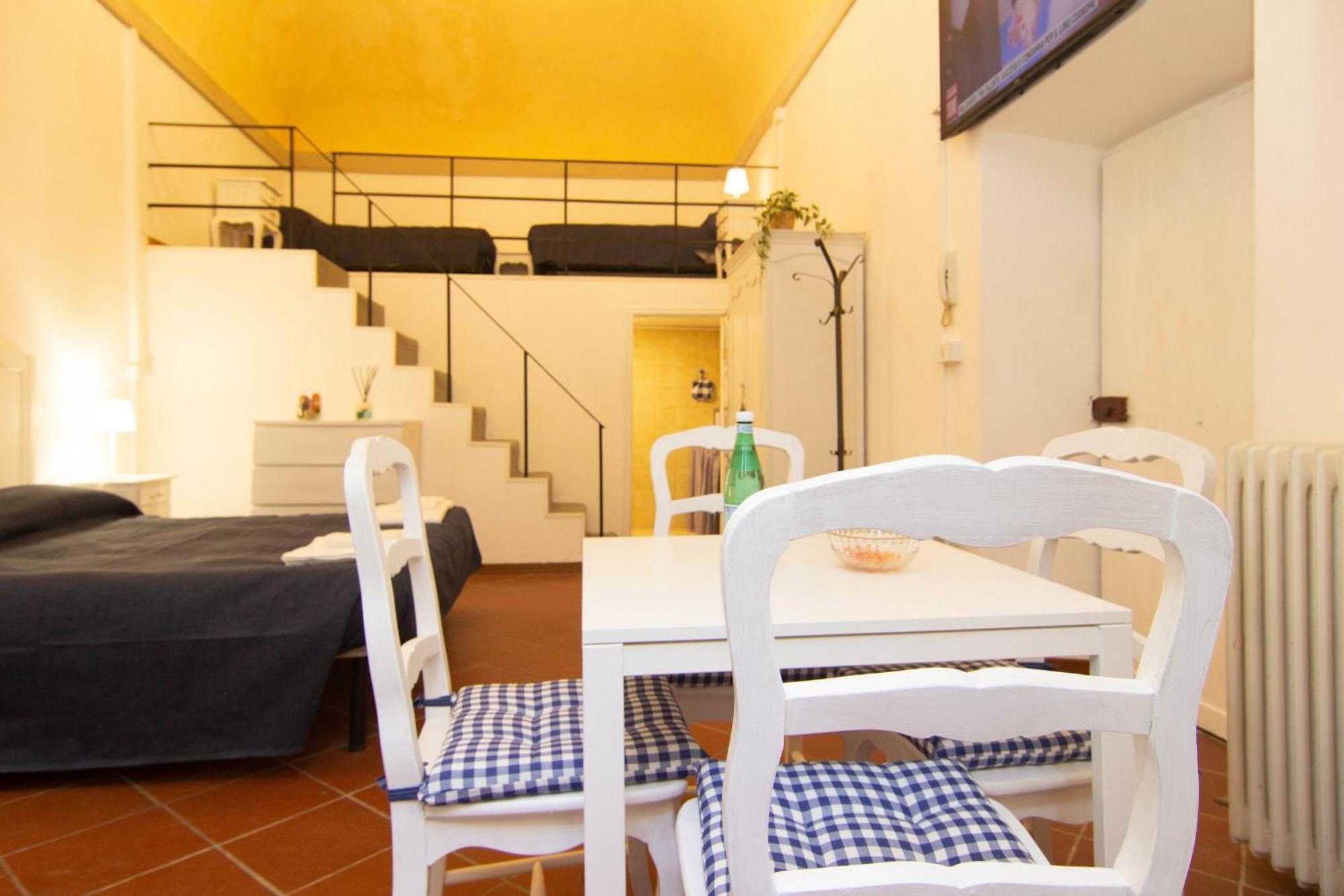 Nel Cuore Di PisaMonolocale In Palazzo Storico. Buitenkant foto