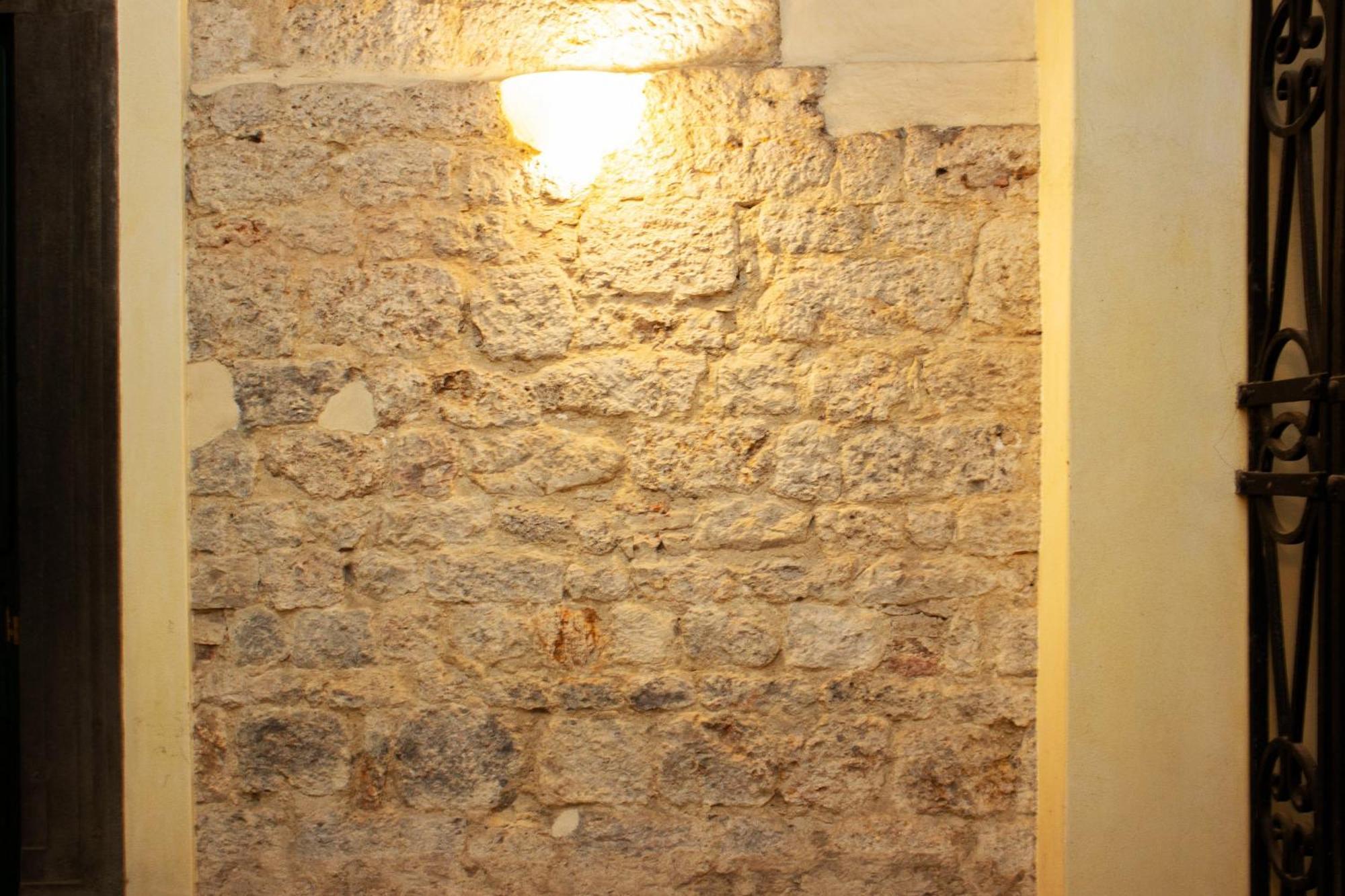 Nel Cuore Di PisaMonolocale In Palazzo Storico. Buitenkant foto